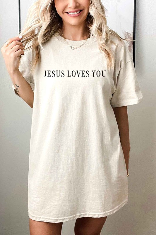 JESUS LOVES YOU OVERSIZED GRAPHIC TEE