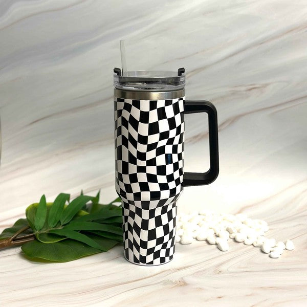 Checkered trendy cup with lid